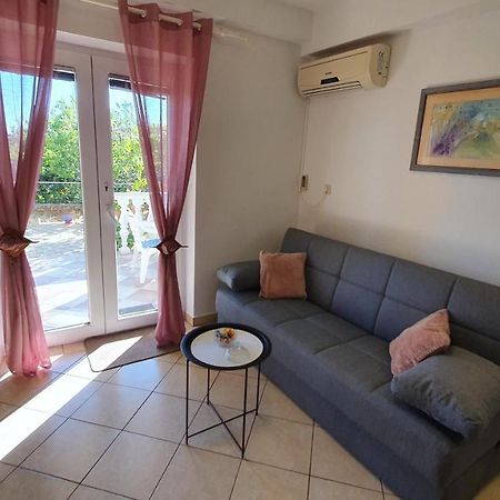 Apartment Nevenka Krk Town Kültér fotó