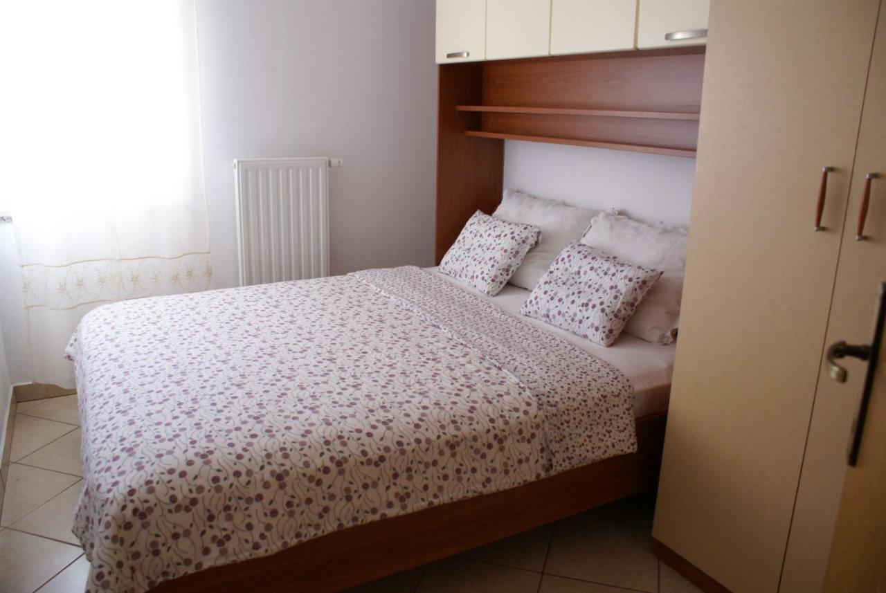 Apartment Nevenka Krk Town Kültér fotó