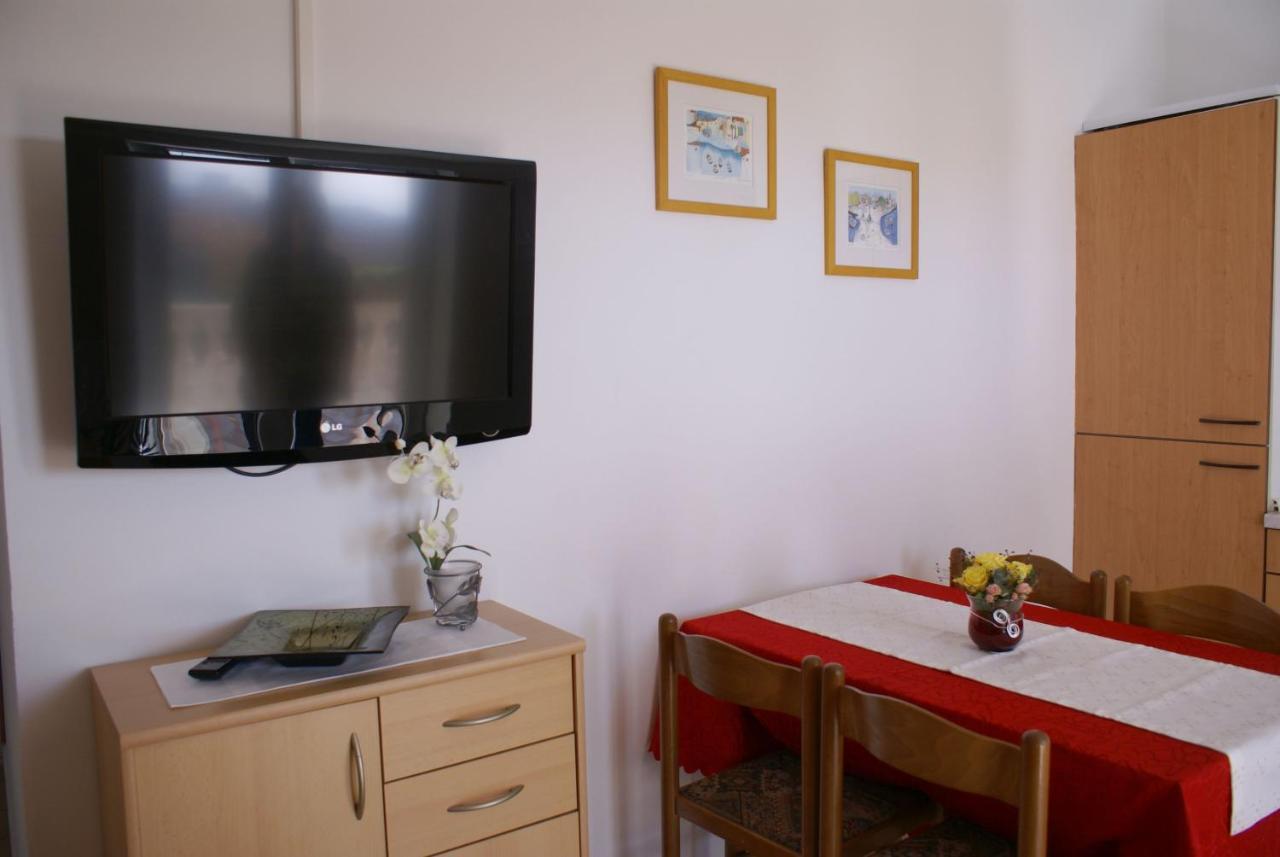 Apartment Nevenka Krk Town Kültér fotó