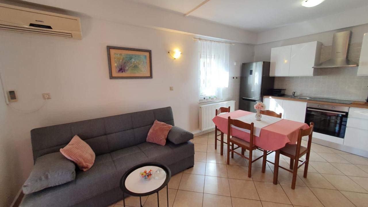 Apartment Nevenka Krk Town Kültér fotó