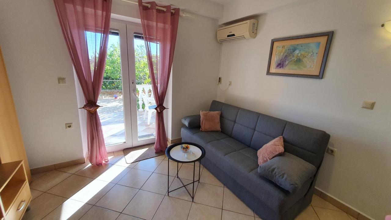 Apartment Nevenka Krk Town Kültér fotó