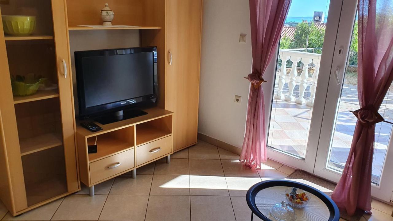 Apartment Nevenka Krk Town Kültér fotó