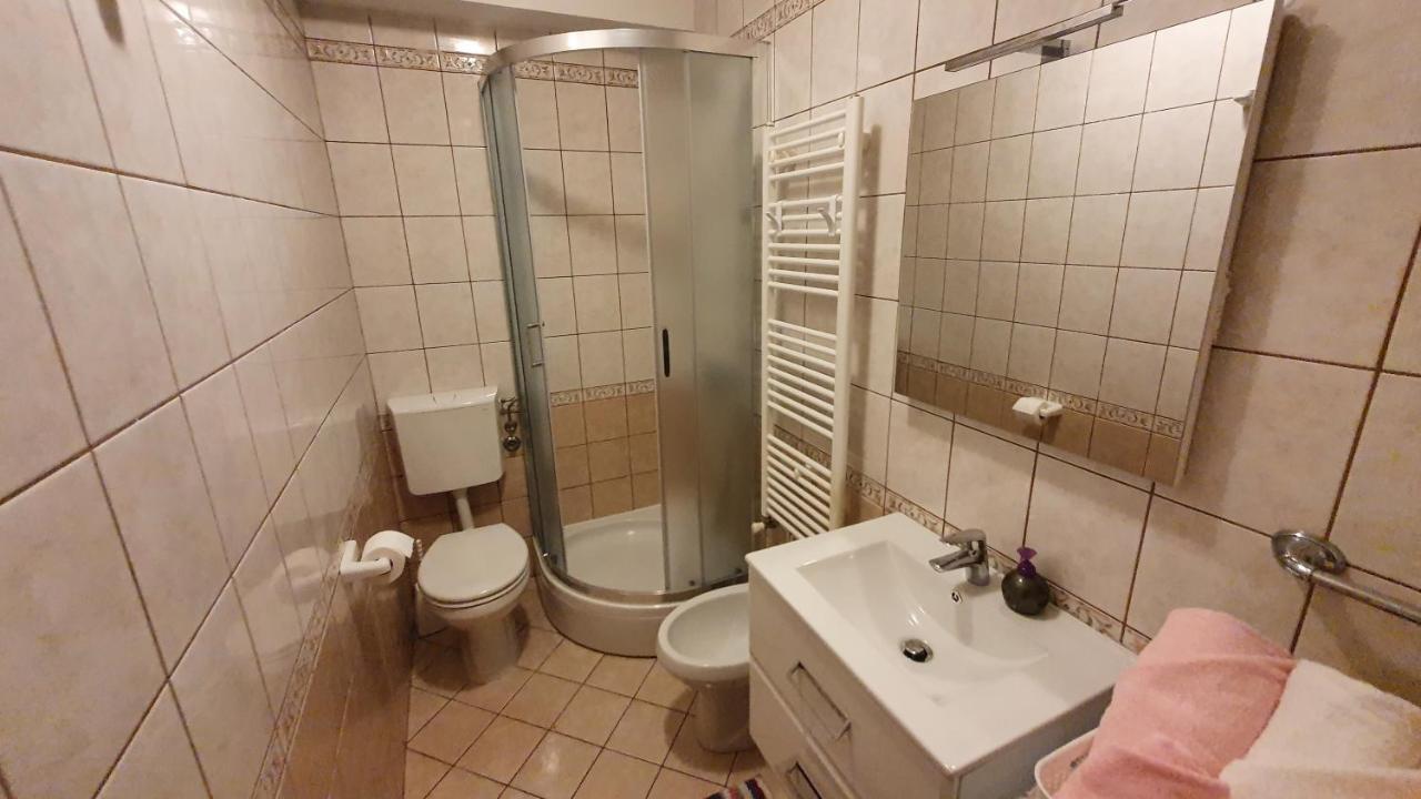 Apartment Nevenka Krk Town Kültér fotó